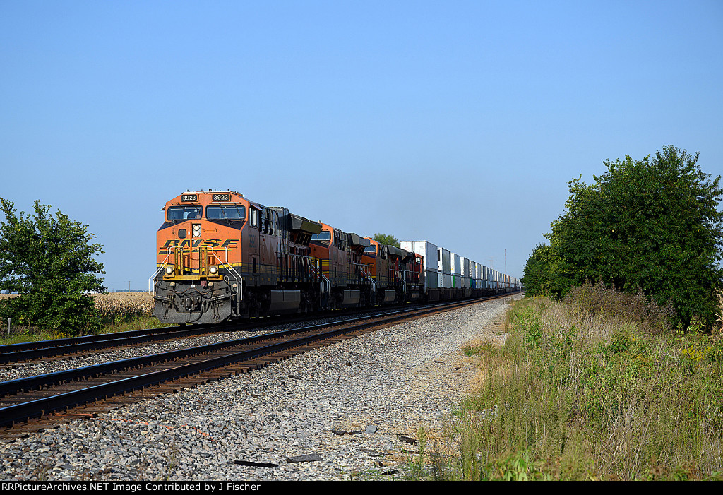 BNSF 3923